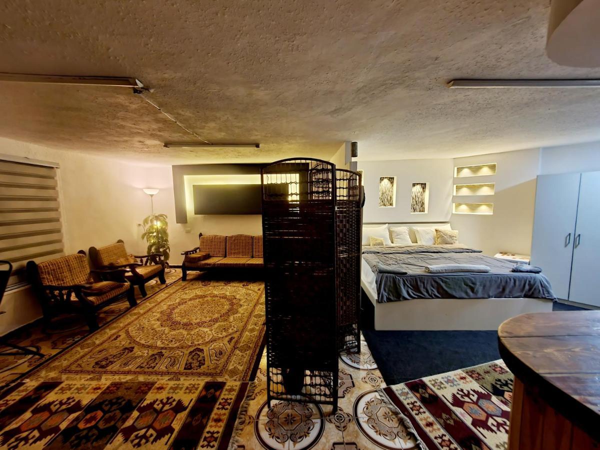 Zeus Apartment 杰拉什 外观 照片